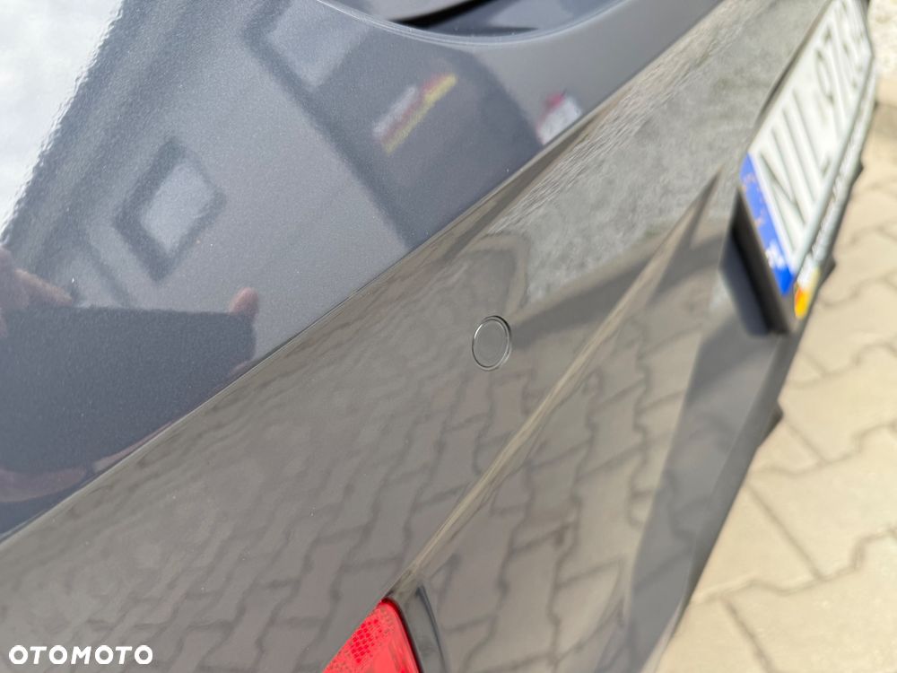 Hyundai i10 1.0 Fifa World Cup Edition - 34