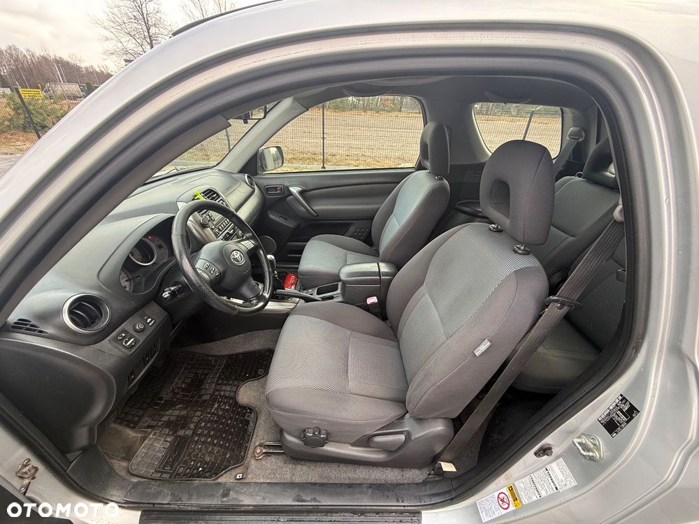 Toyota RAV4 2.0 D-4D Prestige - 13