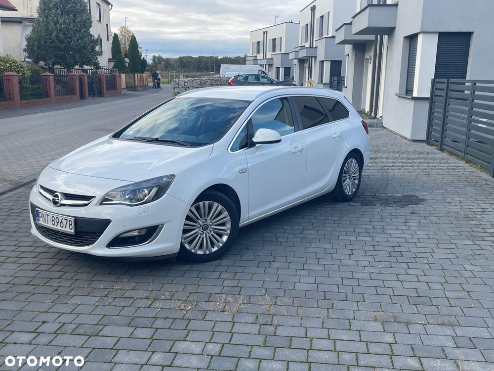 Opel Astra 1.6 Turbo - 4