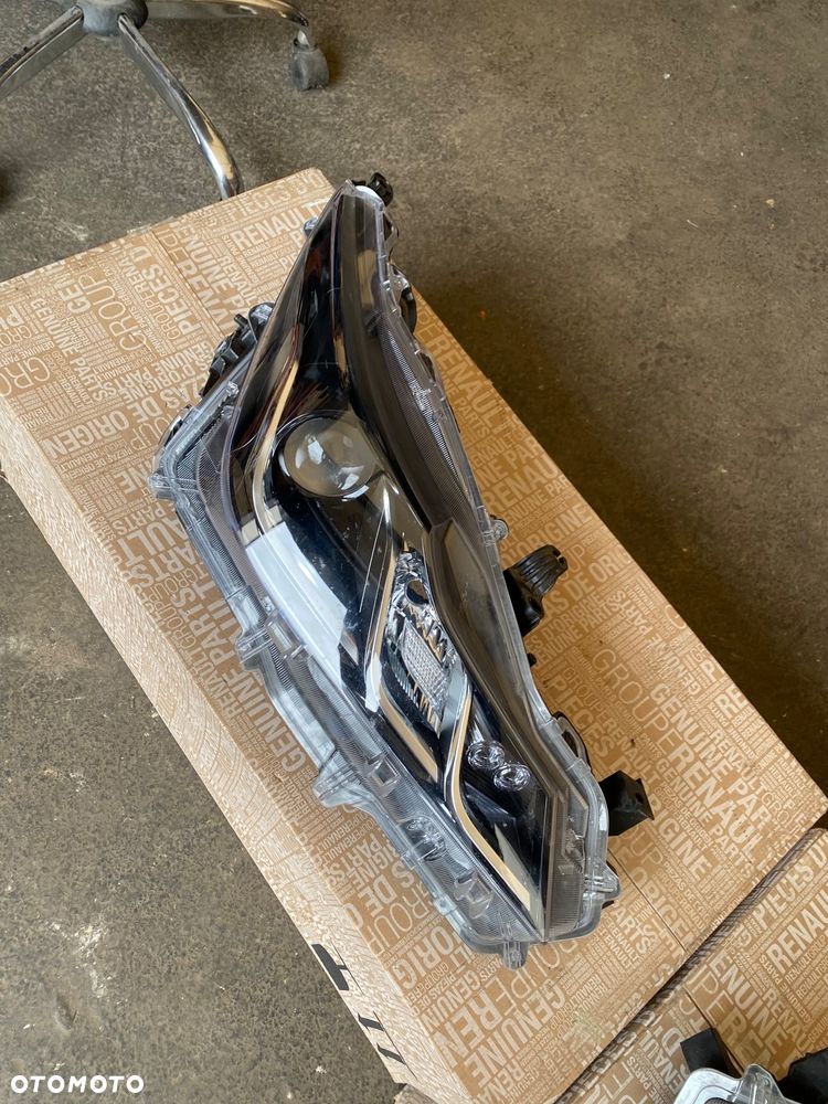 TOYOTA COROLLA E21 E 21 SEDAN KOMPLET LAMP PRZEDNICH LAMPY REFLEKTORY PRZEDNIE LAMPA PRZEDNIA LEWA PRAWA REFLEKTOR PRZEDNI LEWY PRAWY PRZÓD EUROPA  8110-02T31-00  81110-02T31  81150-02T31  81150-02T31-00  E210 E 210 - 3