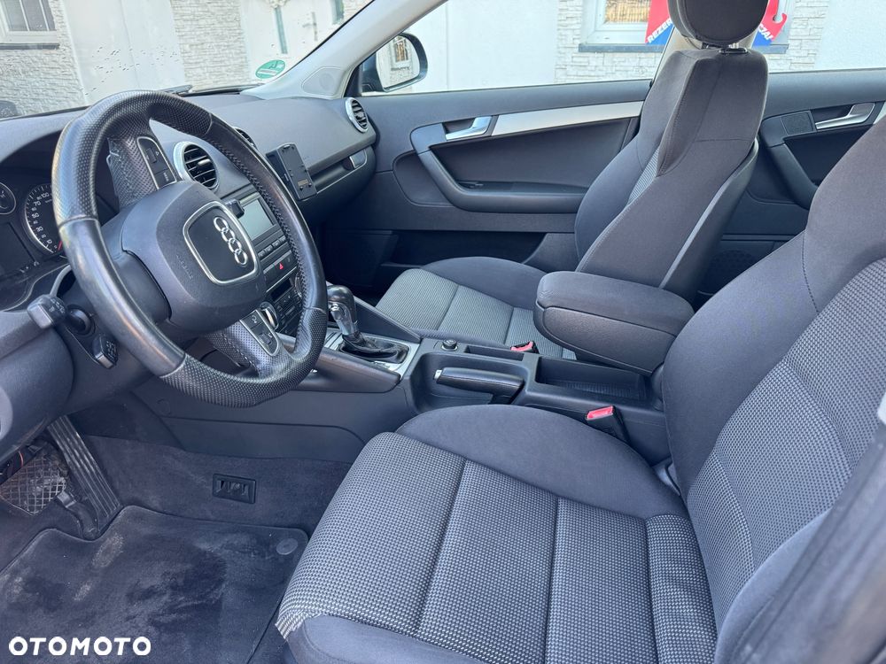 Audi A3 Sportback 2.0 TDI DPF (DSG) S tronic Attraction - 13