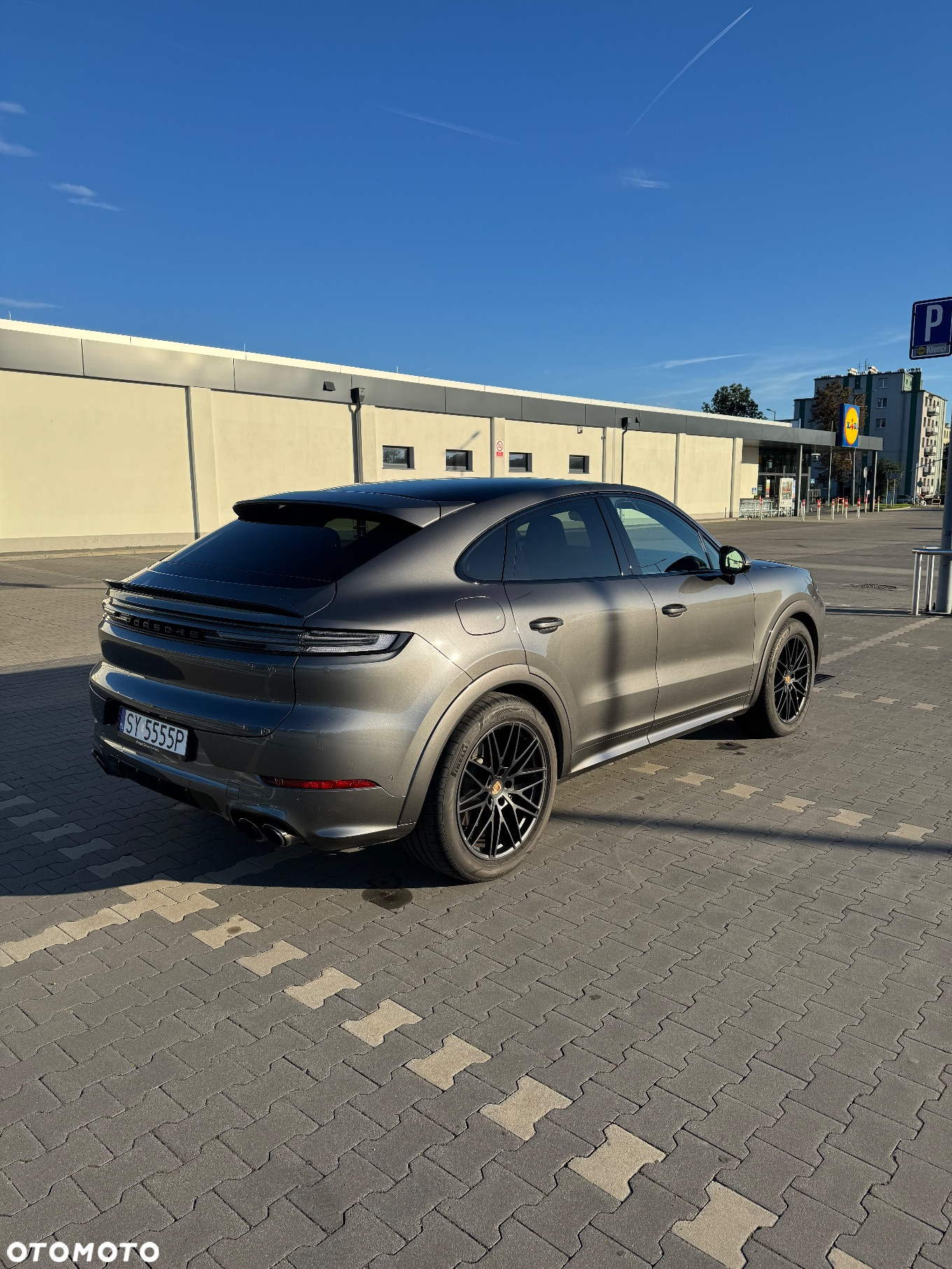 Porsche Cayenne Coupe GTS - 9