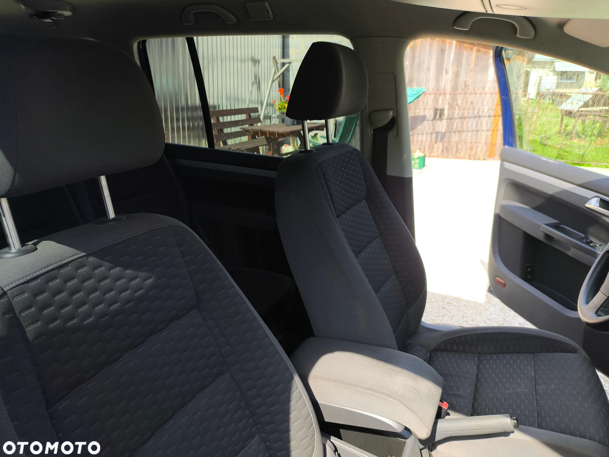 Volkswagen Touran - 26