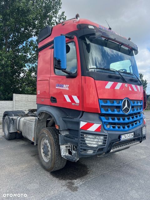 Mercedes-Benz arocs - 4