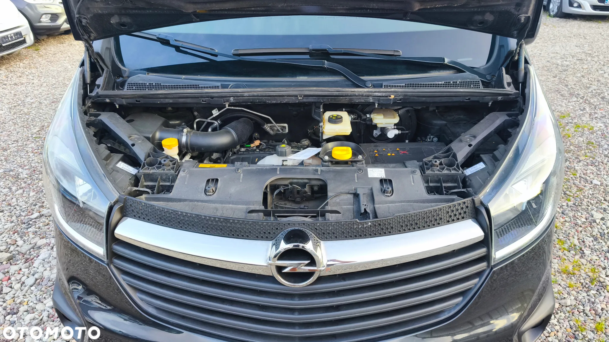 Opel Vivaro - 38