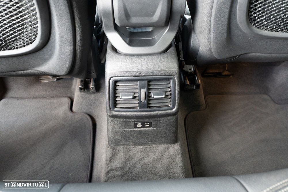 BMW X1 16 d sDrive Auto - 29