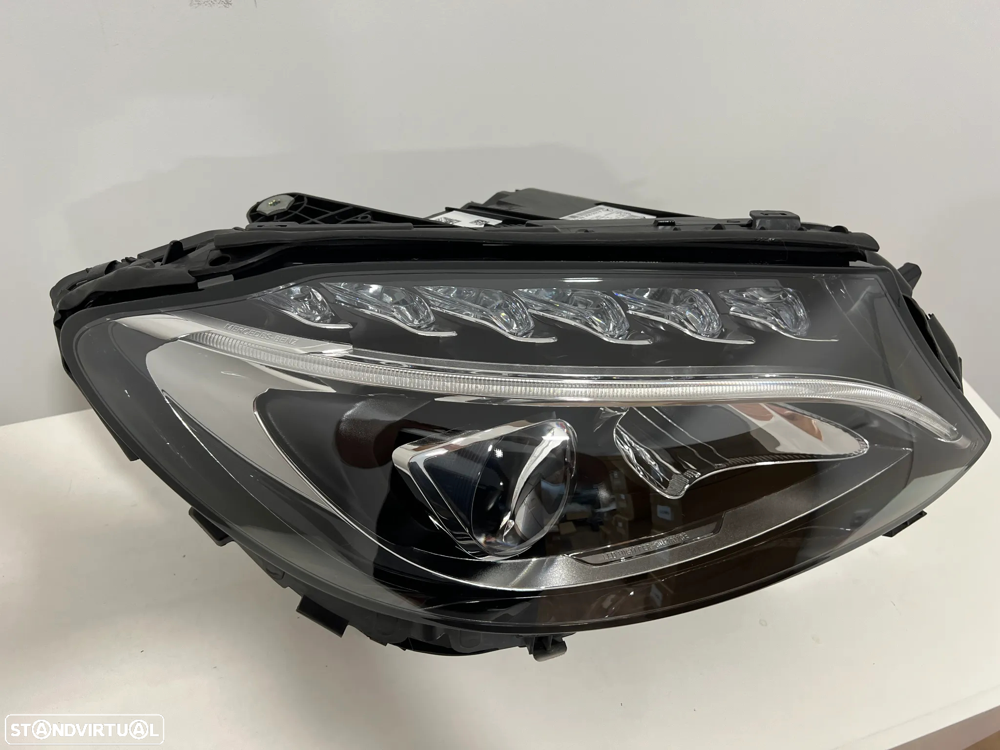 Farol Otica Original Mercedes Classe C W205 Led lado Direito - 2