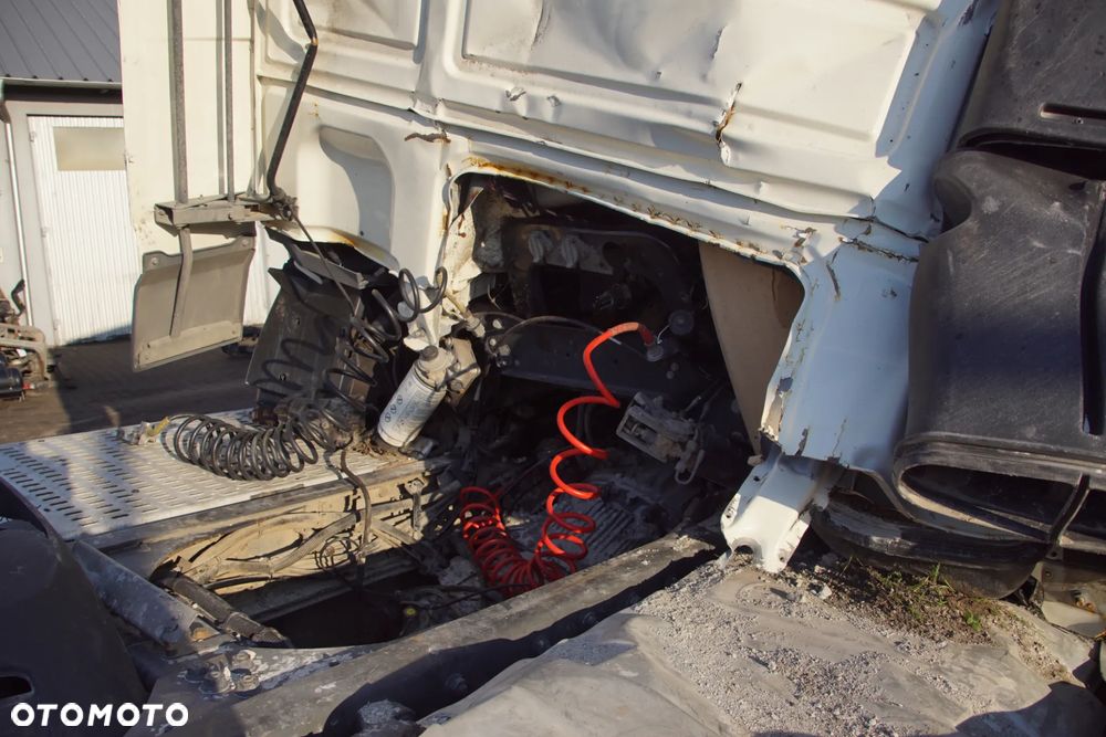 Auto na części - DAF XF 460 FT EURO 6 MX-13 2017R Silnik Skrzynia Lampa Lusterko Klamka Siodło Bak Sterownik Moduł Czujnik - 12