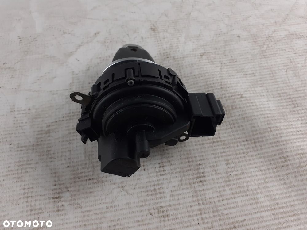 S40 II V50 C30 C70 stacyjka z kluczykiem - 3