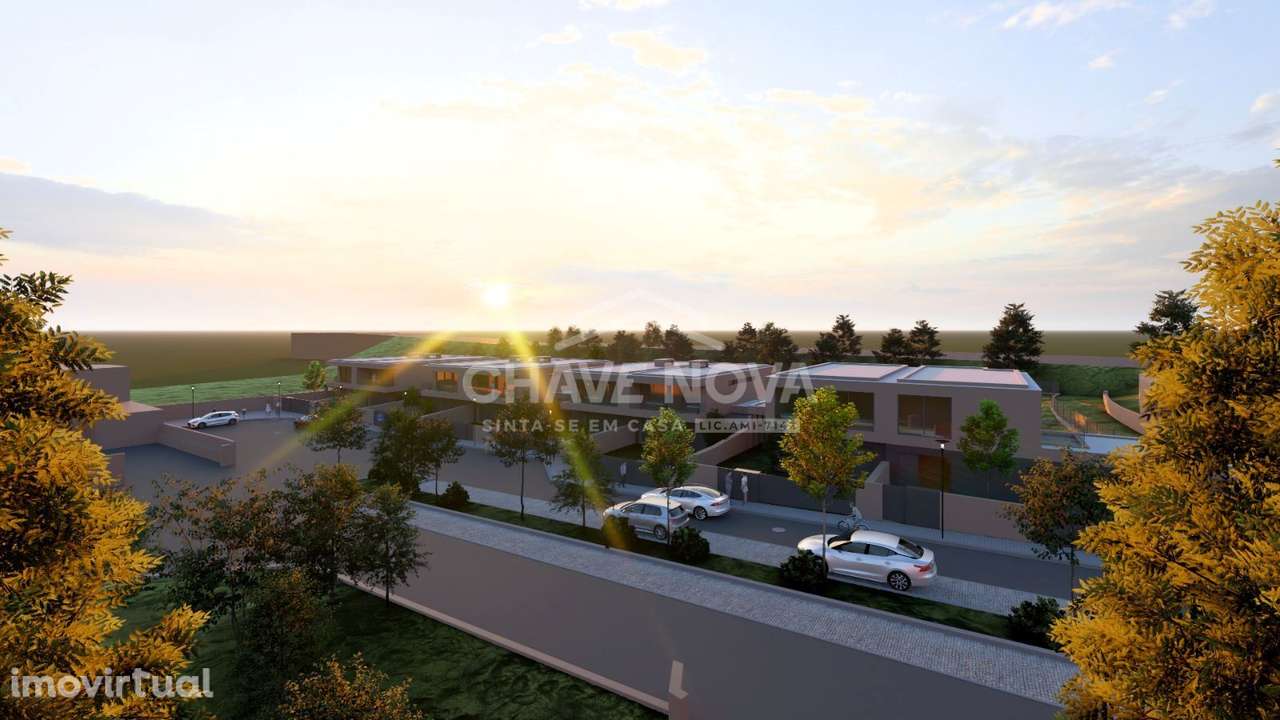 Lote de Terreno p/Moradia Geminada em Valadares - Grande imagem: 3/9