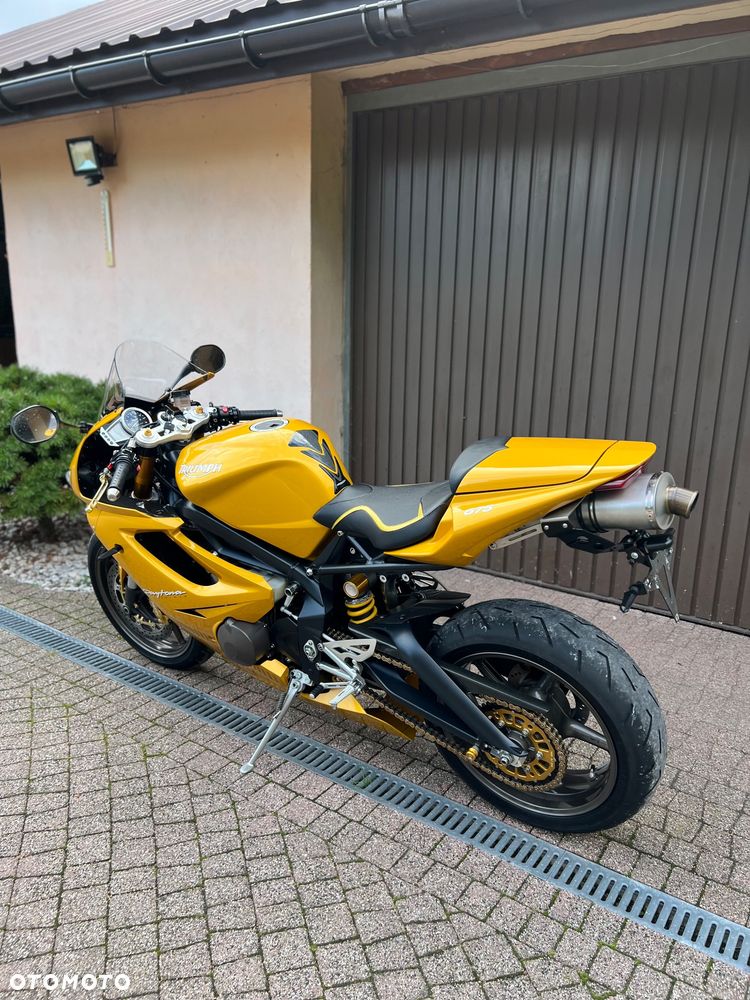Triumph Daytona - 22