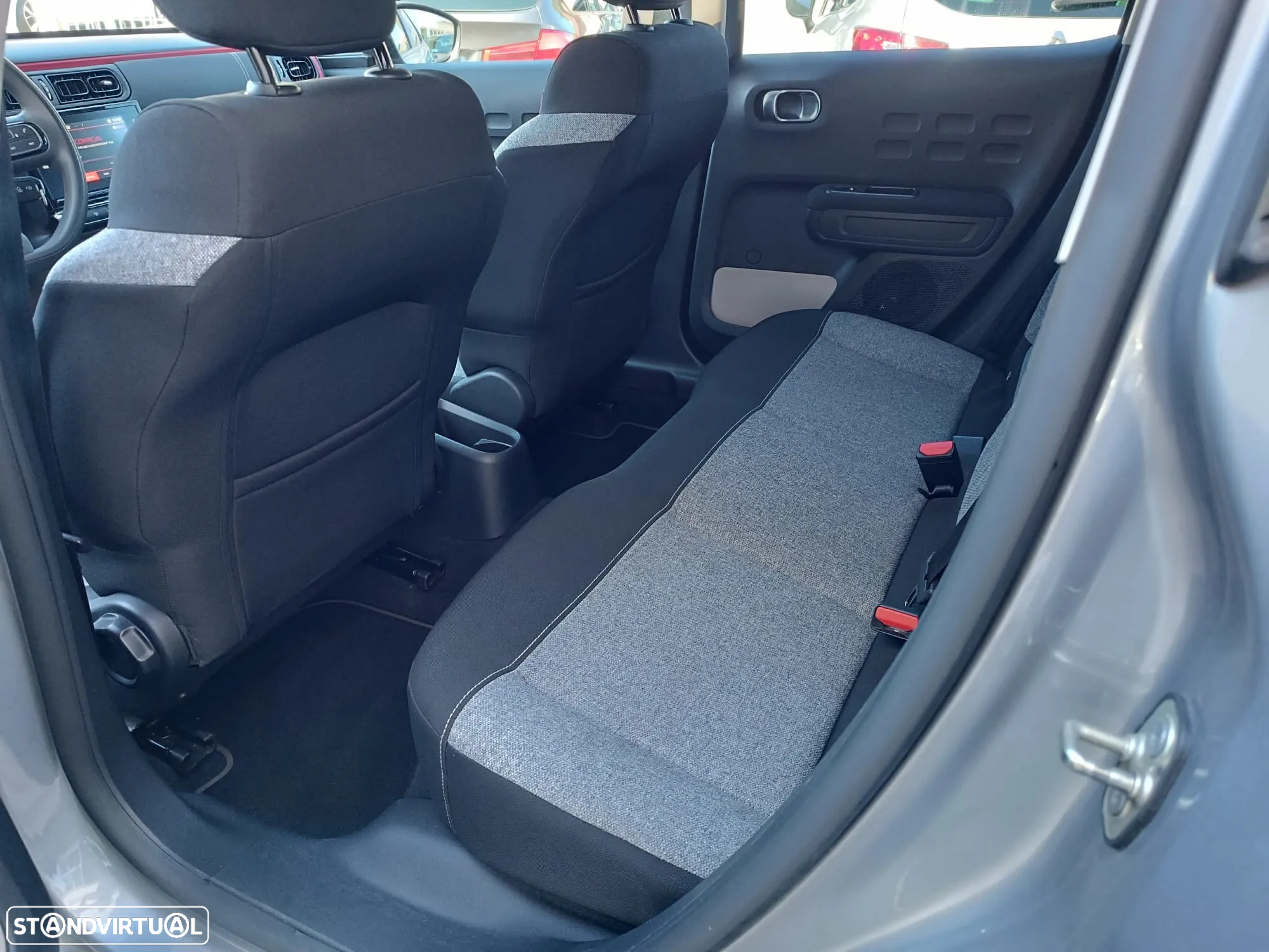 Citroën C3 1.2 PureTech C-Series - 12