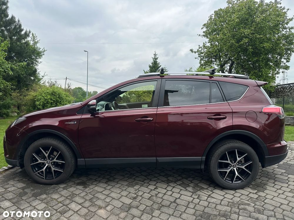 Toyota RAV4 - 9