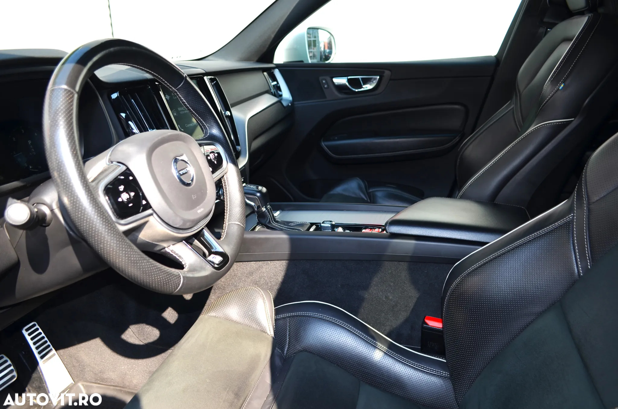 Volvo XC 60 D4 AWD Geartronic RDesign - 8