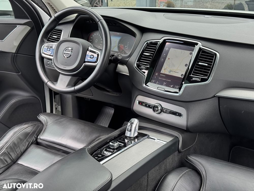Volvo XC 90 T8 AWD Recharge Geartronic Inscription Edition - 24