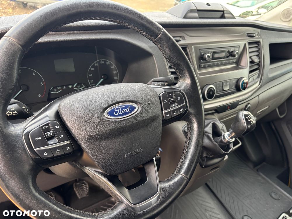 Ford Transit - 24