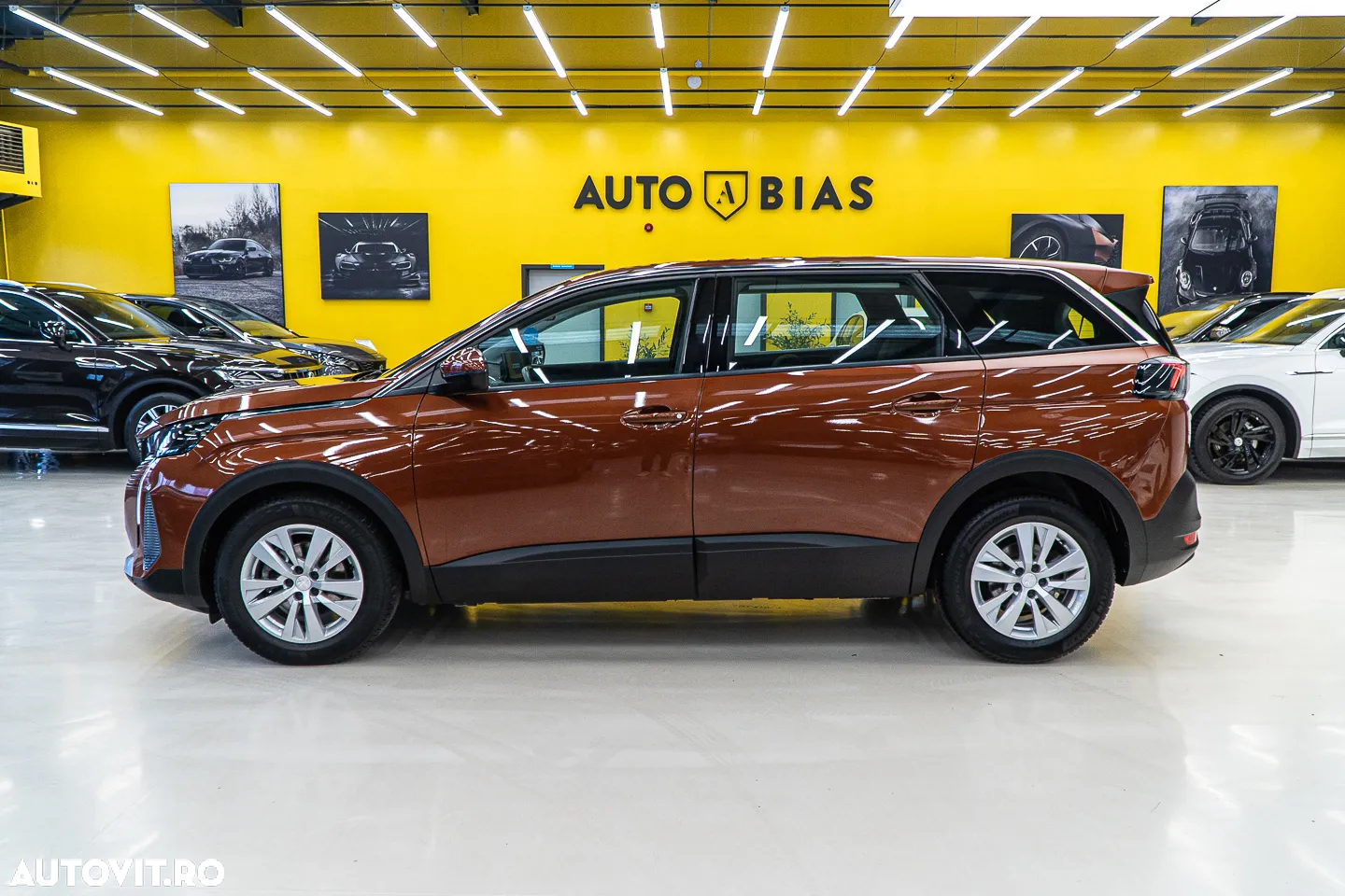 Peugeot 5008 1.2 Puretech Turbo s&s EAT8 Allure - 17