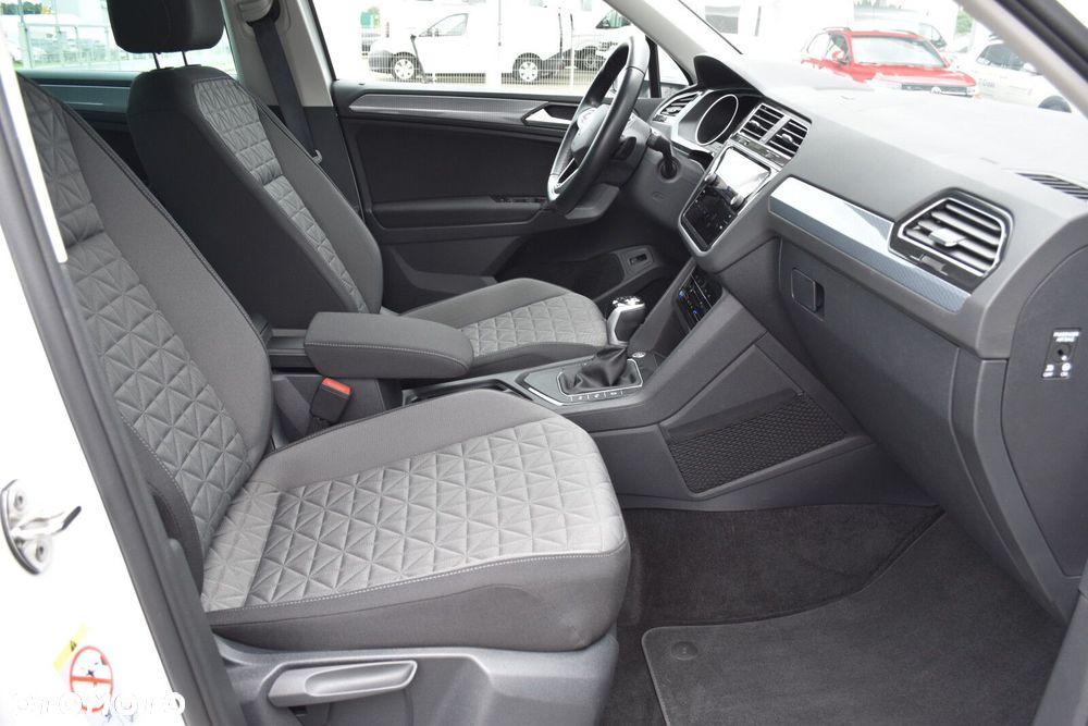 Volkswagen Tiguan 1.5 eTSI Life DSG - 35