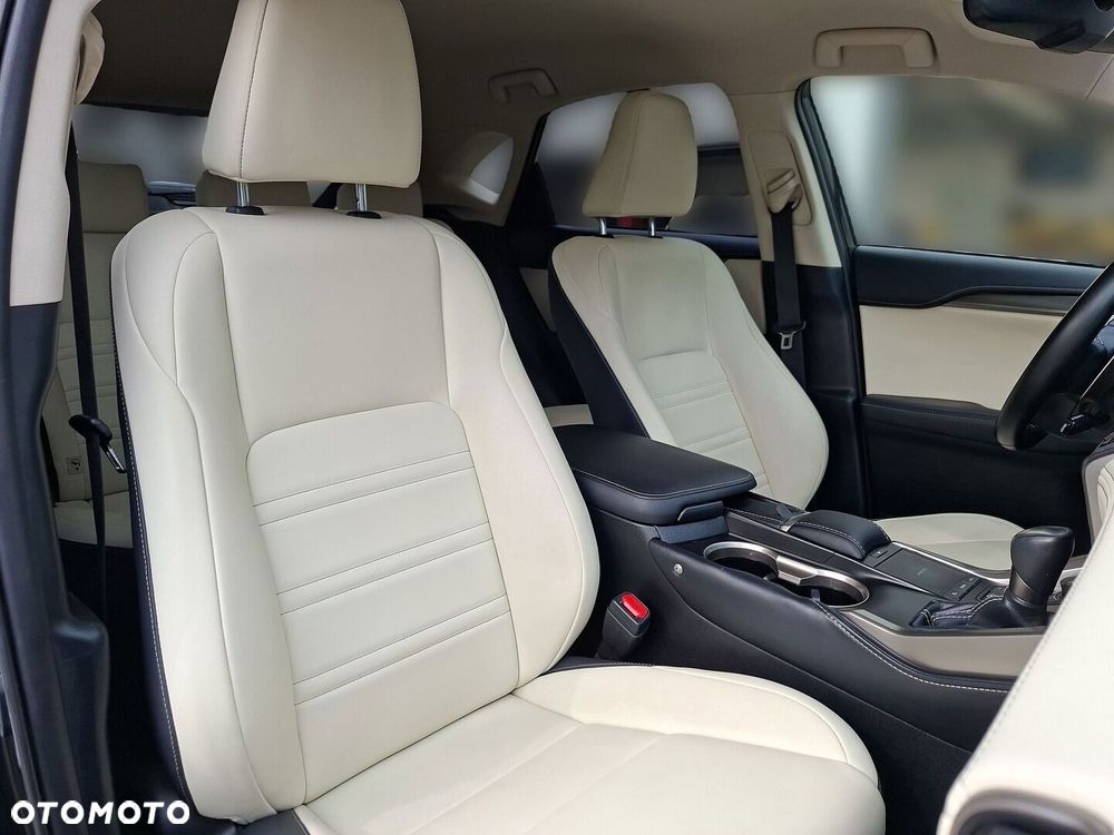 Lexus NX 300 F Impression AWD - 18