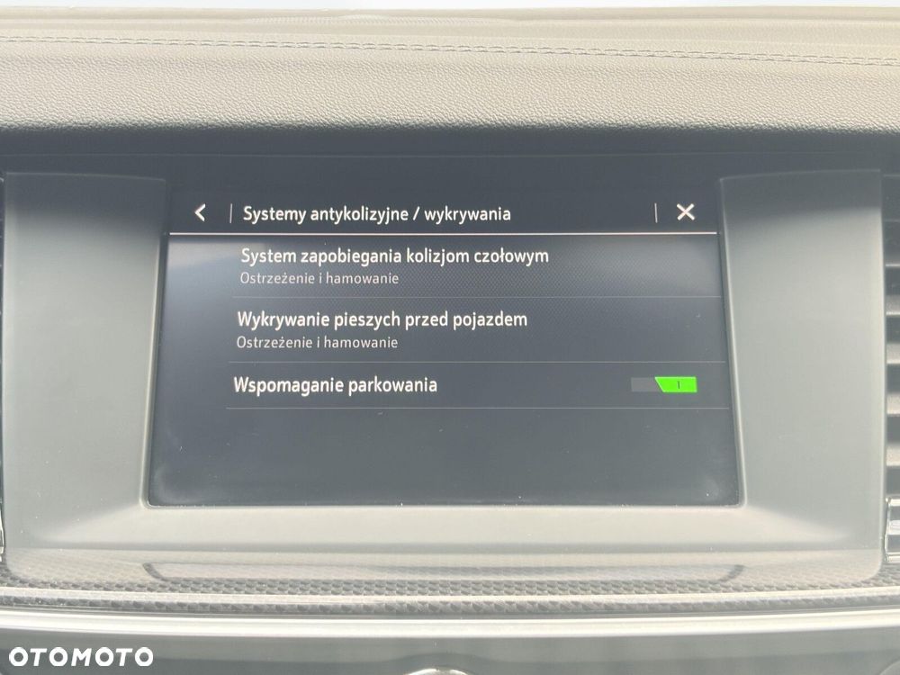 Opel Insignia - 25