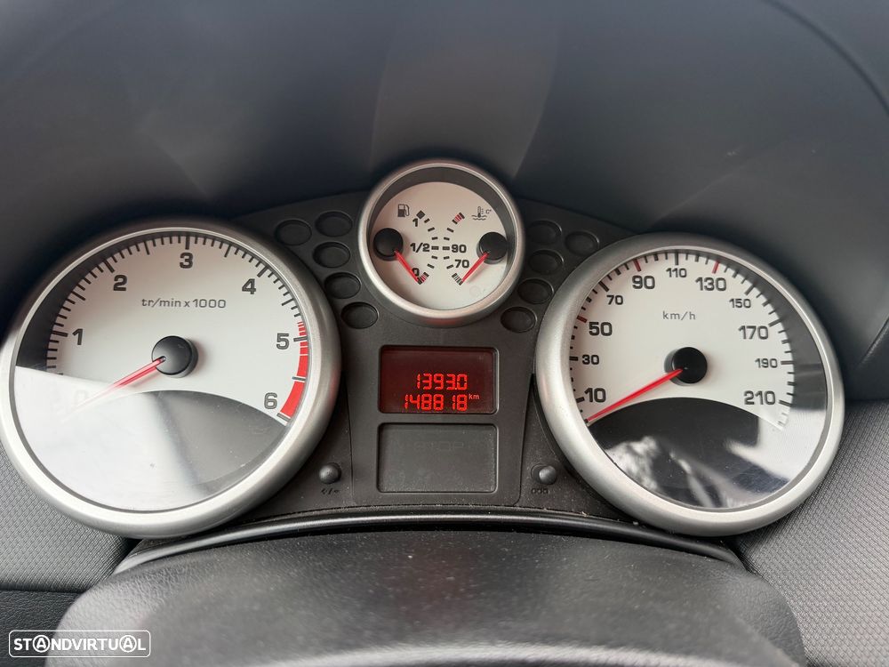 Peugeot 207 1.4 HDi Sport - 10