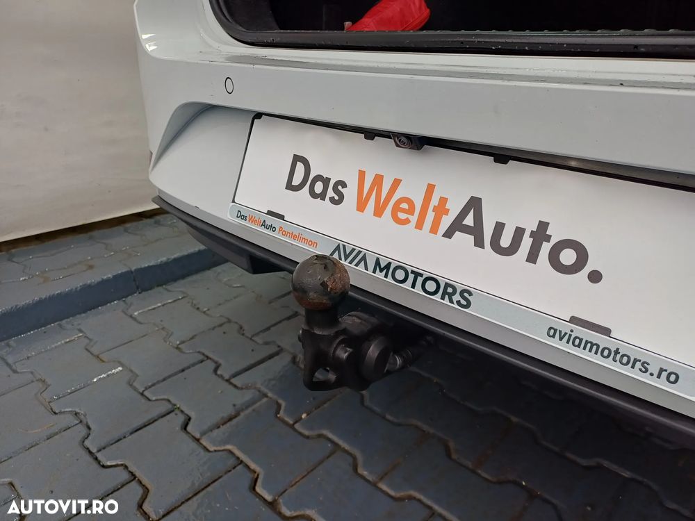 Seat Leon 2.0 TDI DPF DSG Xcellence - 38