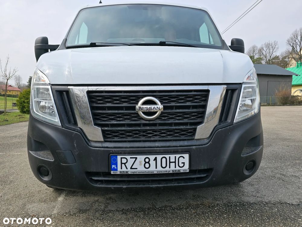 Nissan NV400 - 12