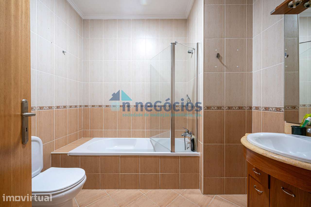 Apartamento t1 com lugar de garagem em O. Azeméis - Grande imagem: 4/14