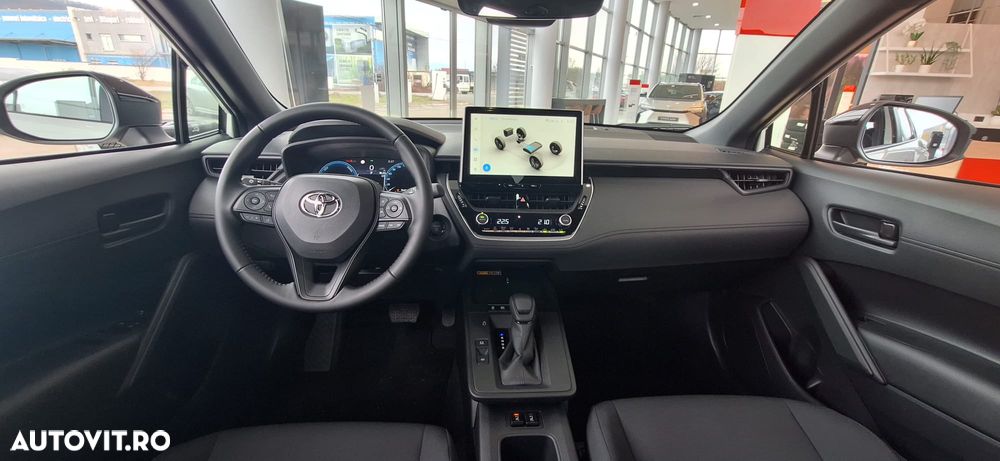 Toyota Corolla Cross - 8