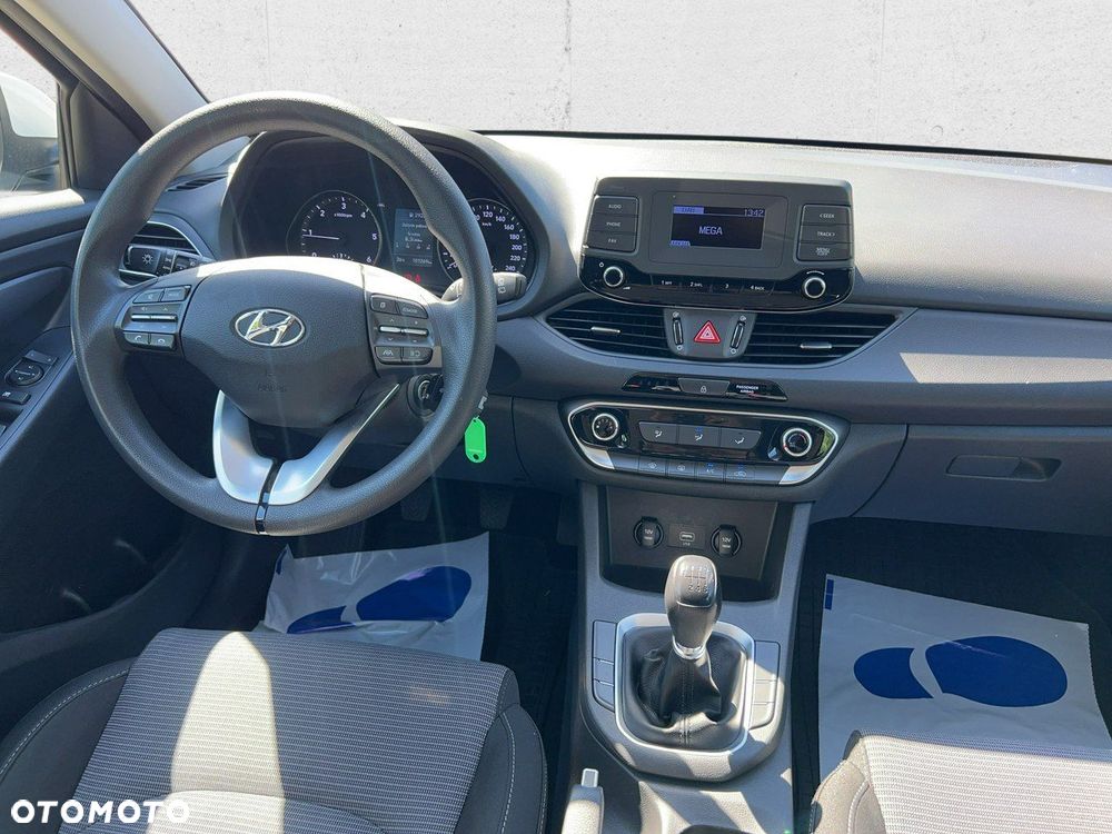 Hyundai i30 - 18