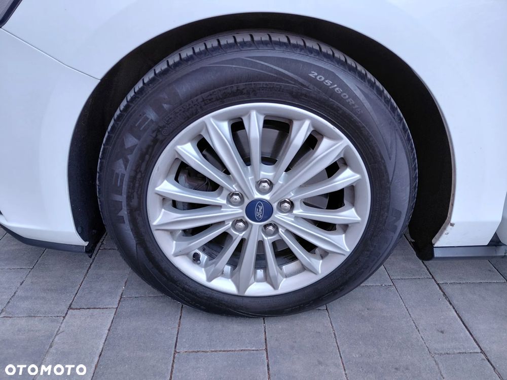 Ford Focus 1.5 EcoBoost Titanium - 13