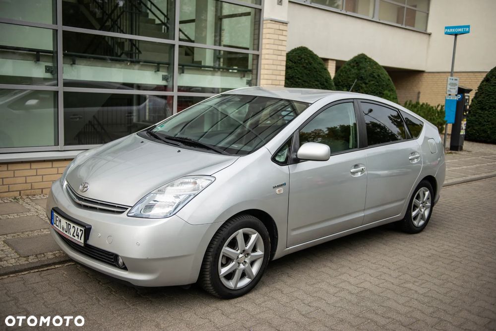 Toyota Prius 1.5 VVT-i Prestige - 2