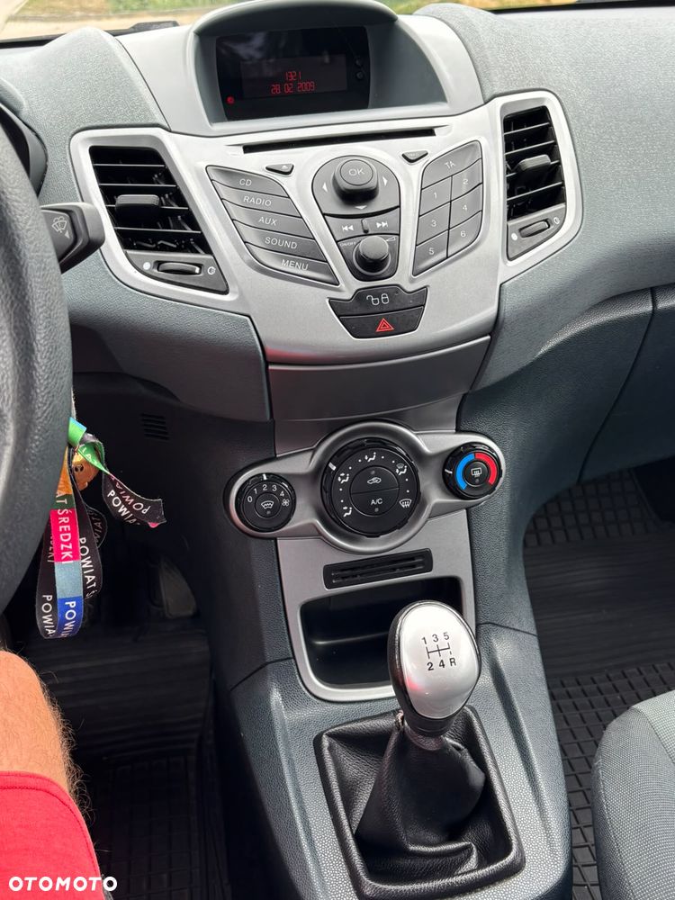 Ford Fiesta - 7