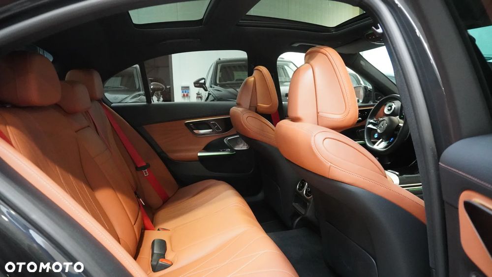 Mercedes-Benz Klasa C AMG 63 S E Performance AMG Speedshift MCT9G - 11