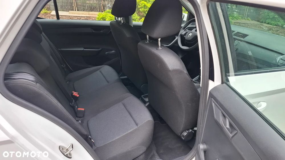 Skoda Fabia 1.0 MPI Ambition - 16