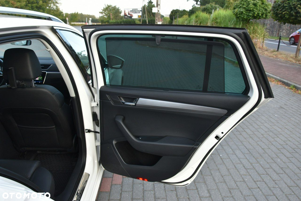 Skoda Superb 2.0 TDI DSG Style - 15