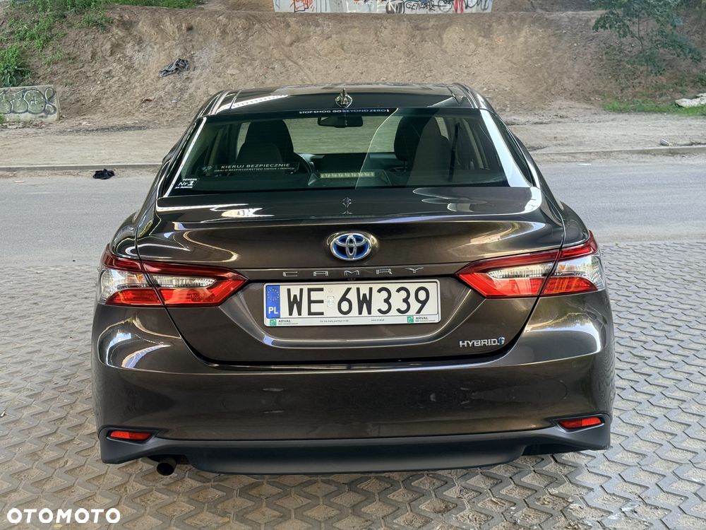 Toyota Camry 2.5 Hybrid Comfort CVT - 6