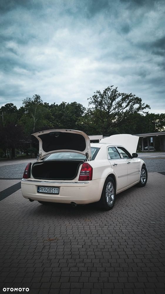 Chrysler 300 - 9