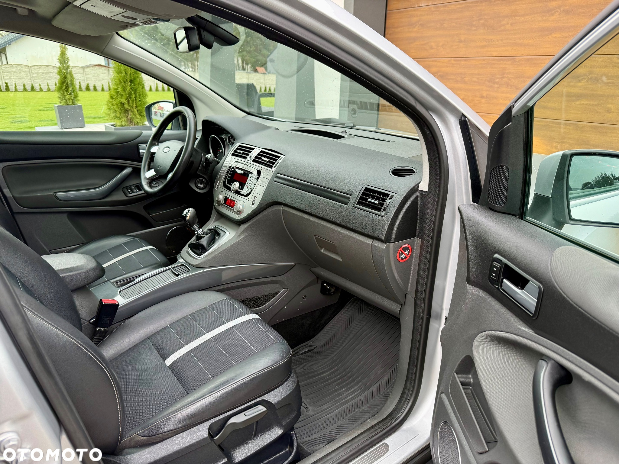 Ford Kuga 2.0 TDCi 4x4 Titanium - 21