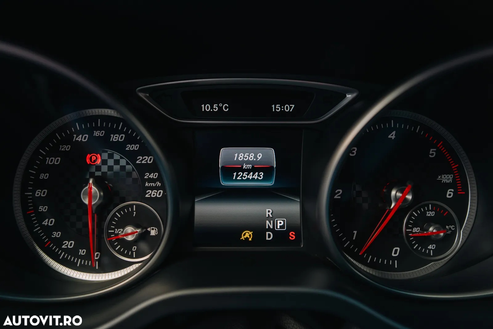 Mercedes-Benz A 200 d 7G-DCT AMG Line - 6