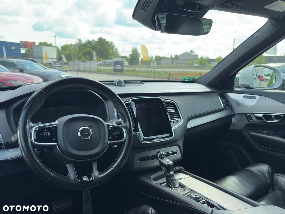 Volvo XC 90 T6 AWD R-Design - 11