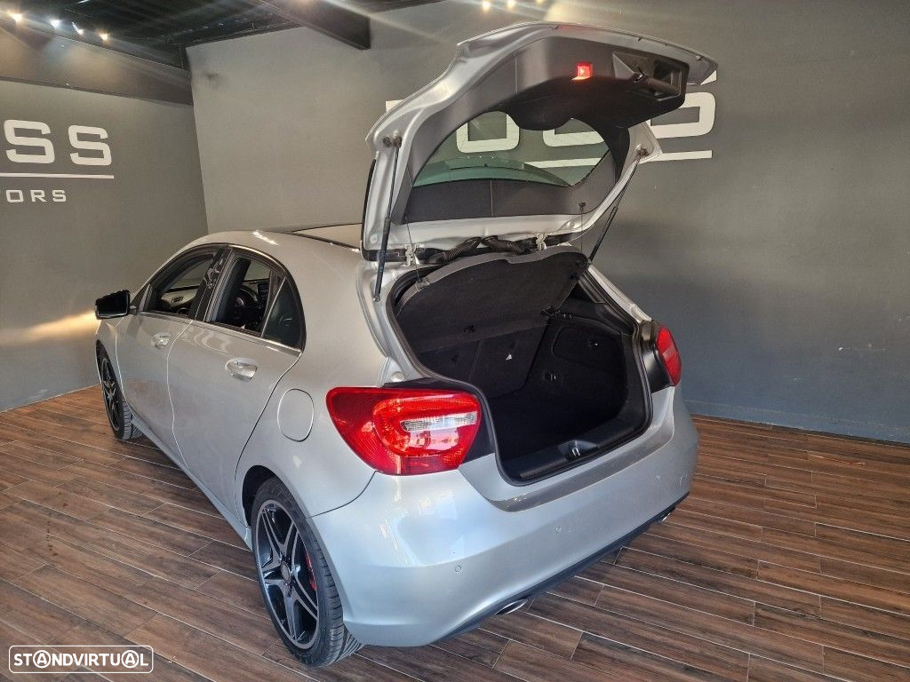 Mercedes-Benz A 200 d AMG Line - 16