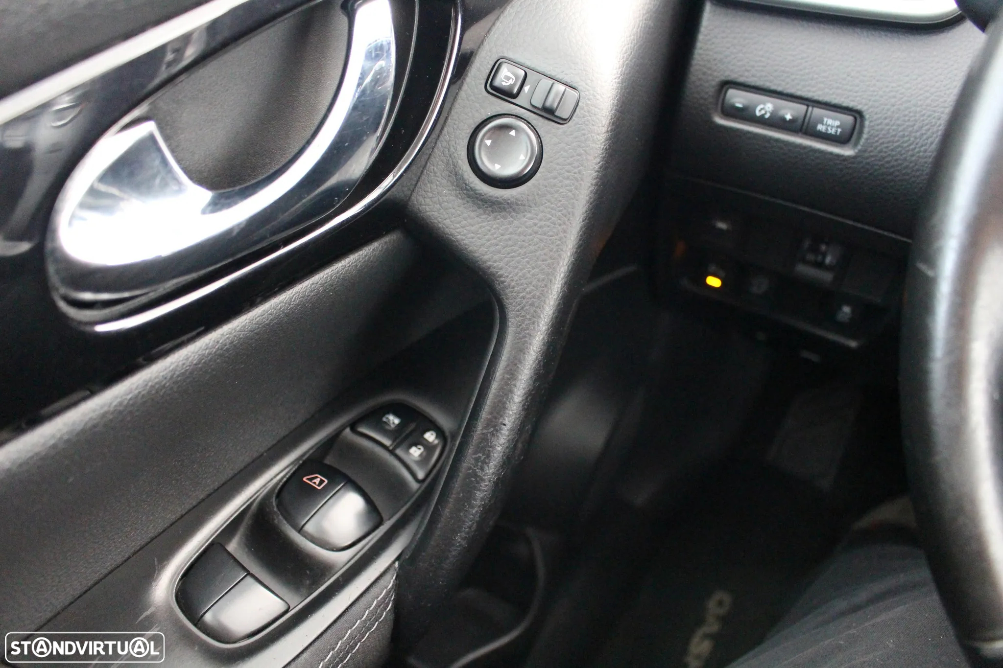 Nissan Qashqai 1.5 dCi N-Connecta - 20