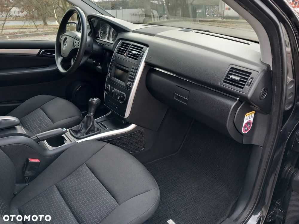 Mercedes-Benz Klasa B 180 CDI DPF Special Edition - 9