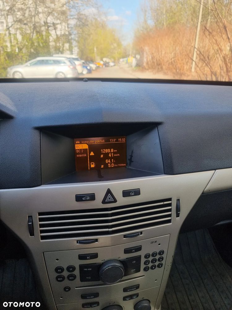 Opel Astra 1.3 CDTI - 11