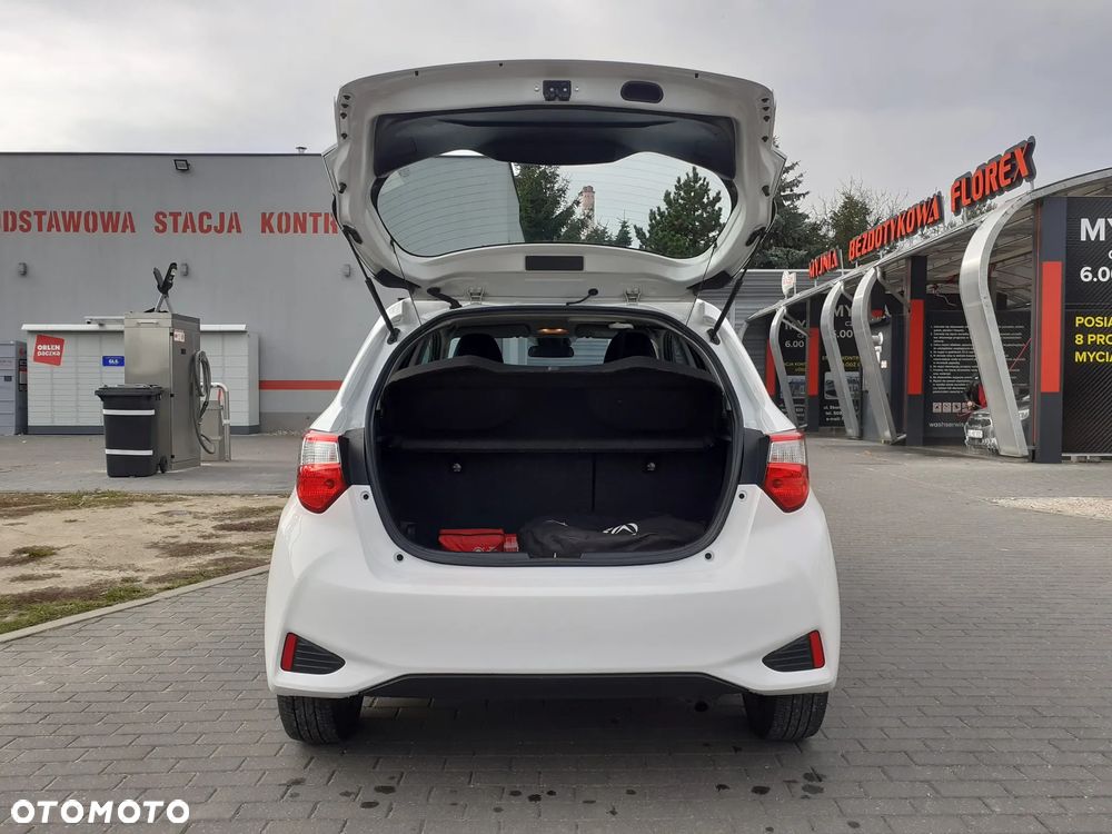 Toyota Yaris - 5