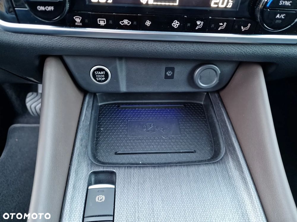 Nissan Qashqai 1.3 DIG-T MHEV Xtronic Tekna - 33