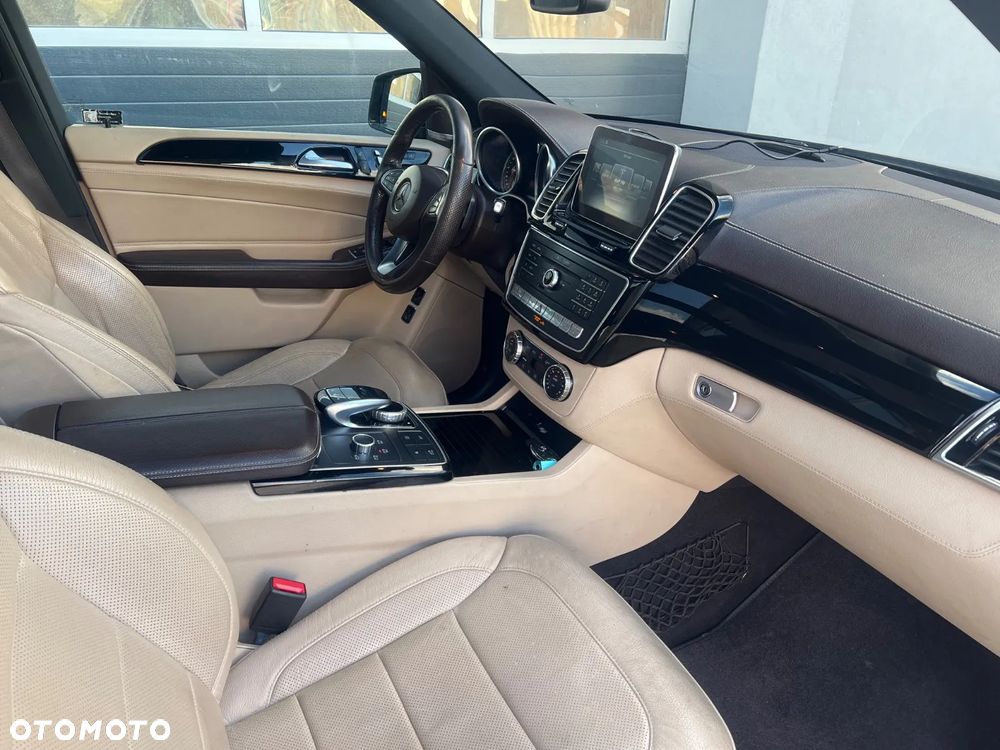 Mercedes-Benz GLE 350 d 4-Matic - 13