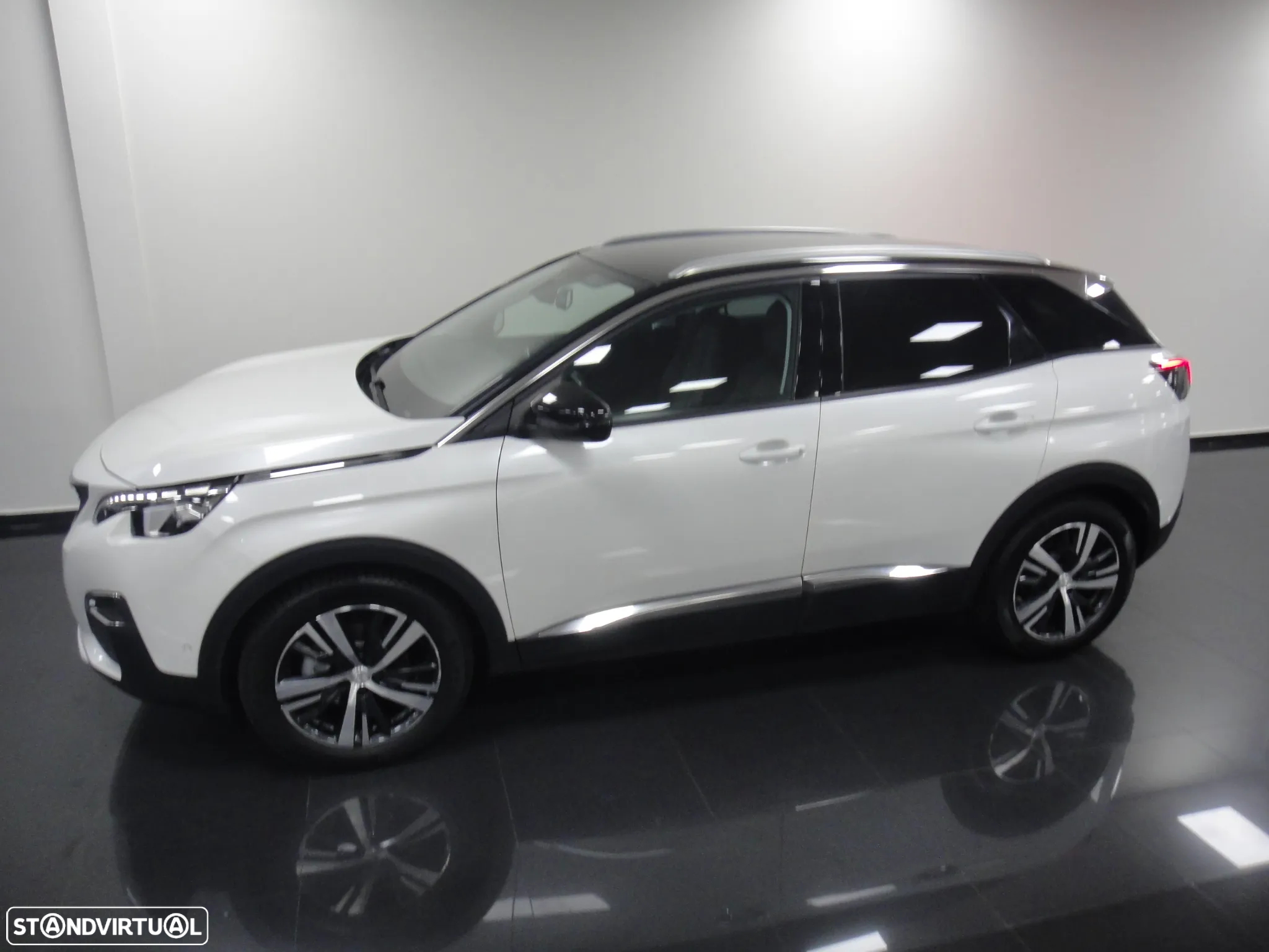 Peugeot 3008 1.2 PureTech Allure EAT8 - 10