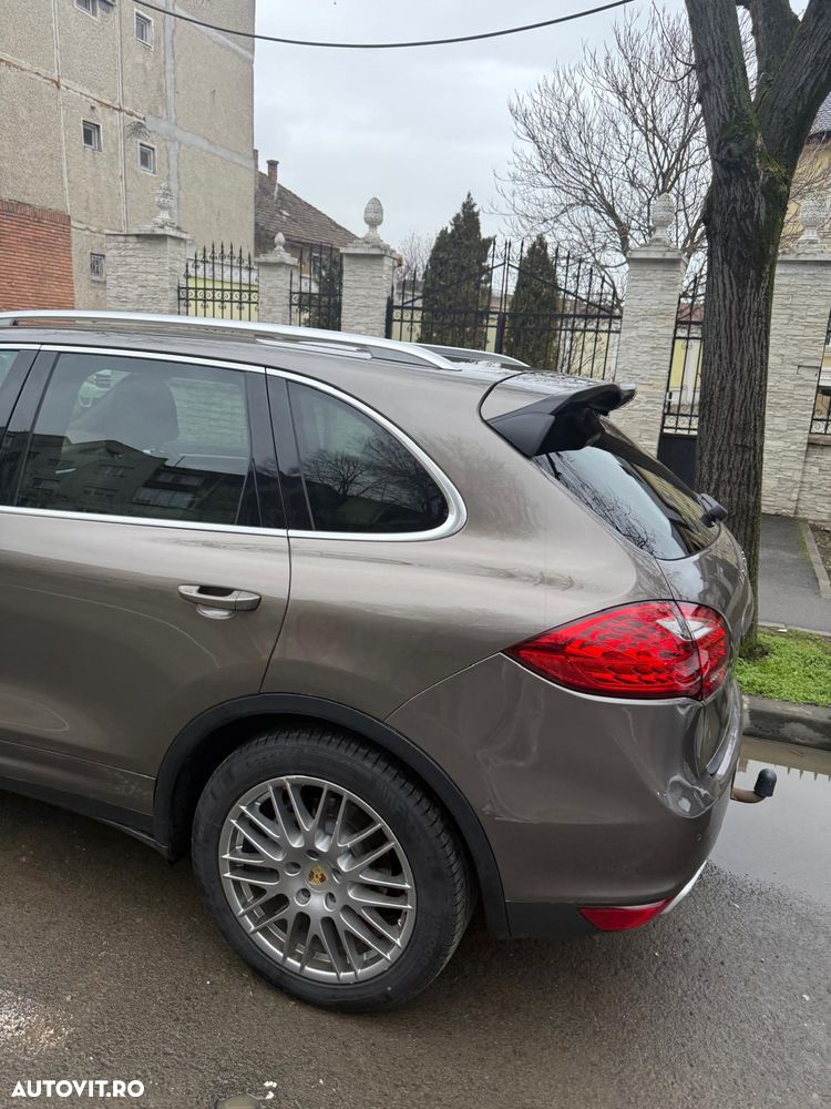 Porsche Cayenne - 11